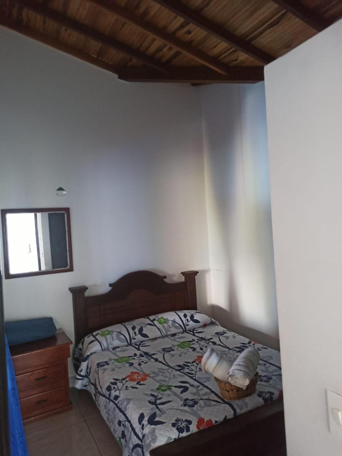 Hostal Jose Navarro Guadalupe Extérieur photo